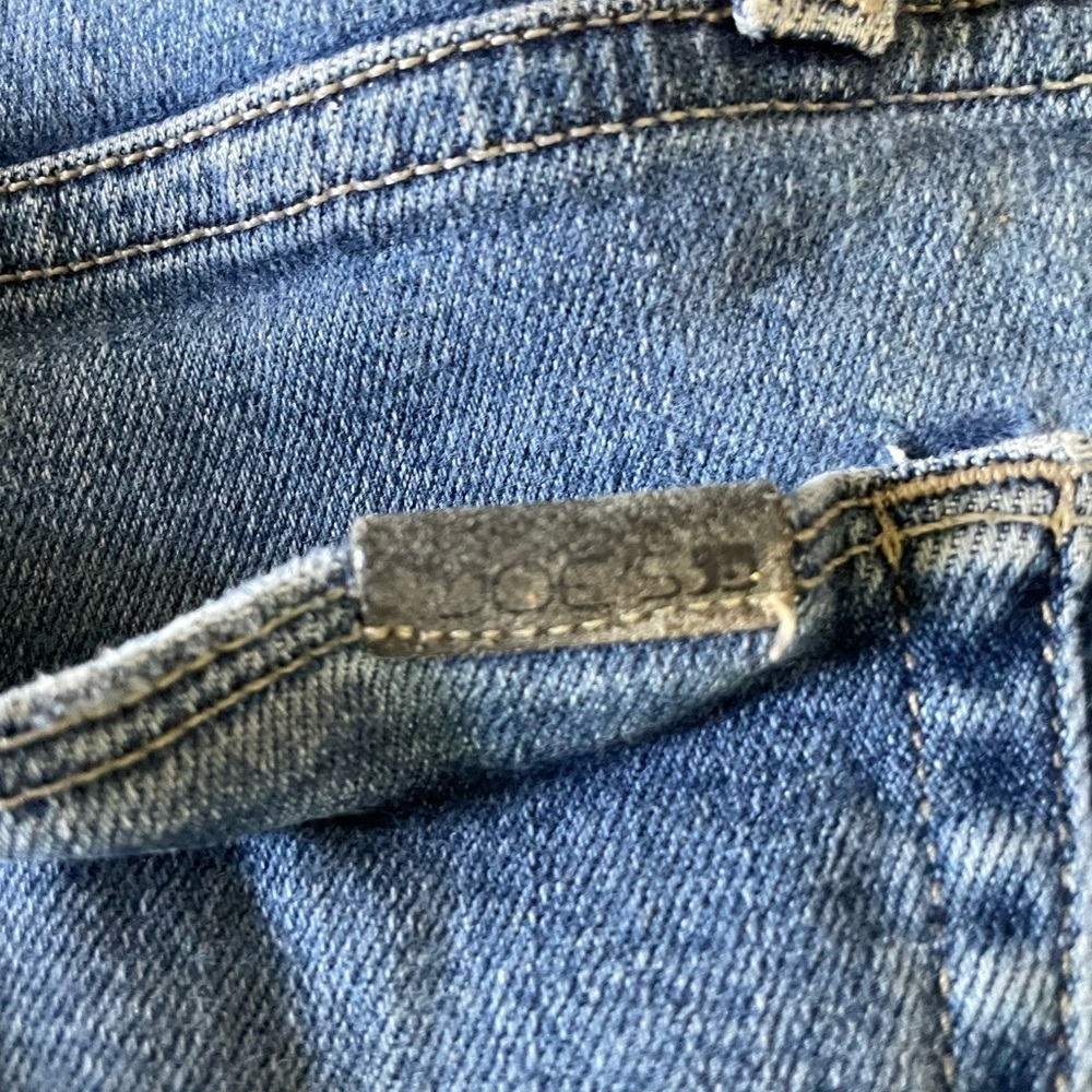 Cute pair of Joes Jeans - Picture 5 of 11